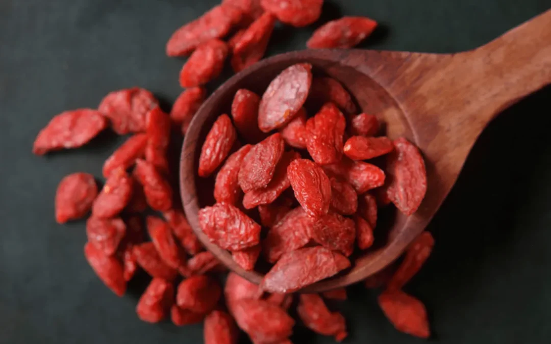 Baies de goji : super-aliment ou simple mythe ?