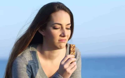 Goût salé dans la bouche : causes, symptômes et solutions