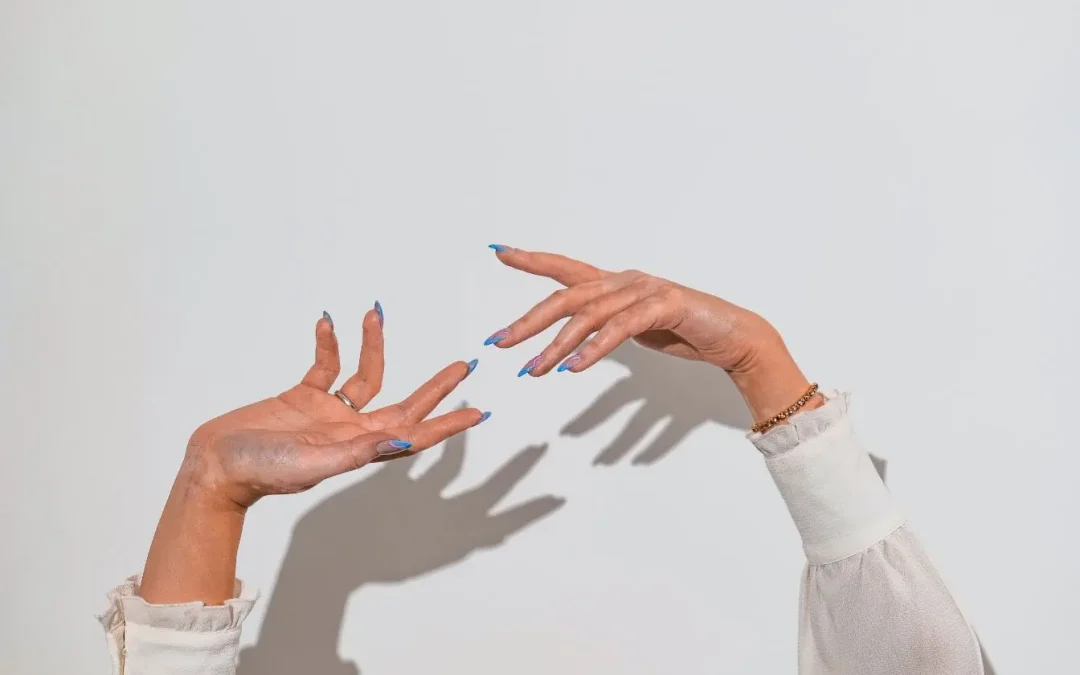 Comment maigrir des doigts ? Techniques efficaces pour affiner ses mains