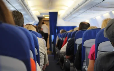 Jambes qui gonflent en avion : causes, préventions et solutions efficaces