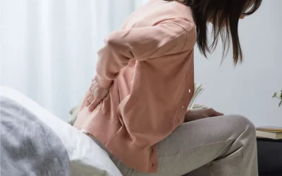 Mal de dos chronique : solutions naturelles et méthodes douces pour le soulager
